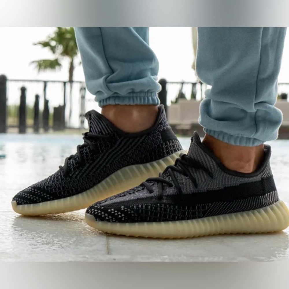 NWT Adidas Yeezy Boost 350 V2 Gray and Black Shoes